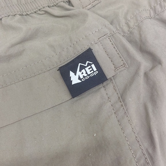 REI Co-op Sahara Fit Convertible Pants- Size 36x28 - Picture 4 of 7